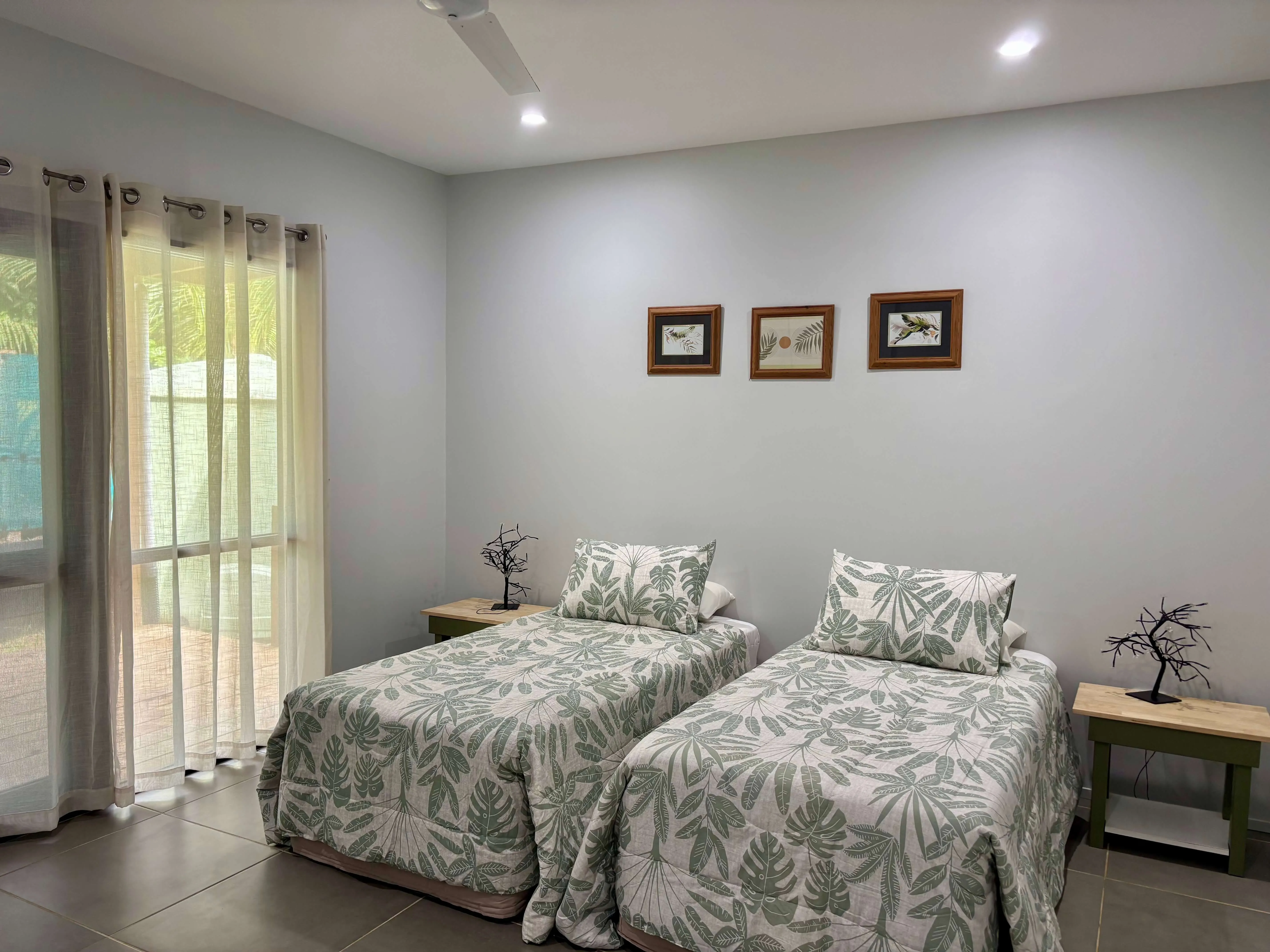 Te-ropical Te-lightz