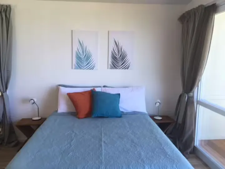 Tavake Beachfront Bungalow - Image 9