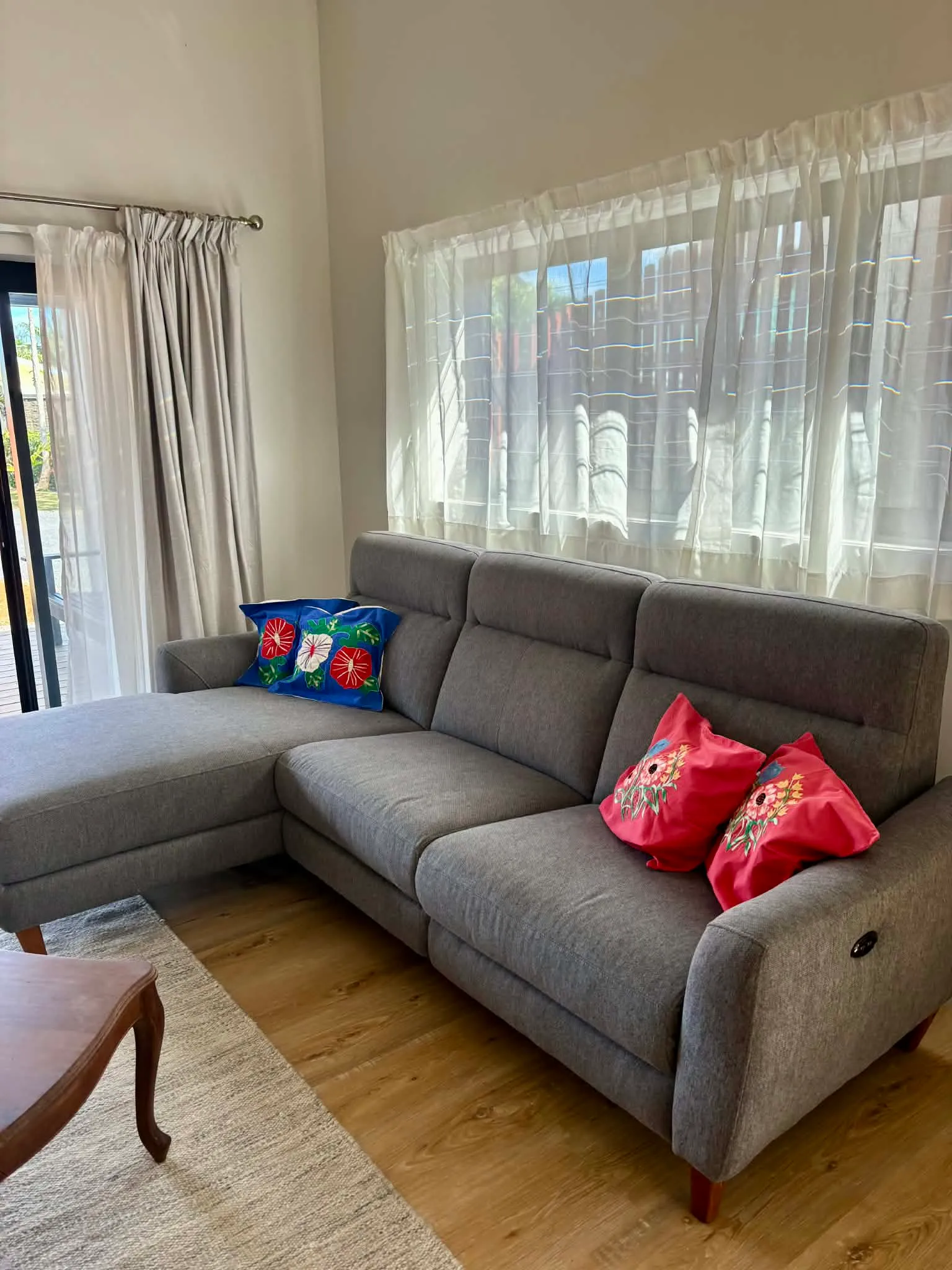 Pokoinu Palm Villa - Image 2